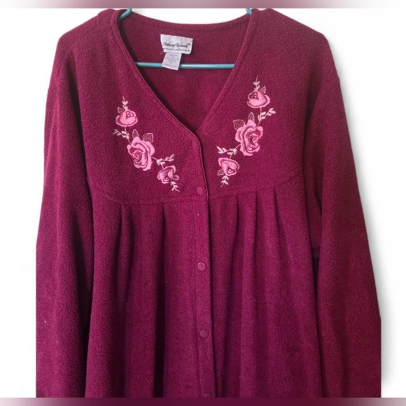 Embroidered Burgundy Long Button-Up Robe - Picture 2 of 2